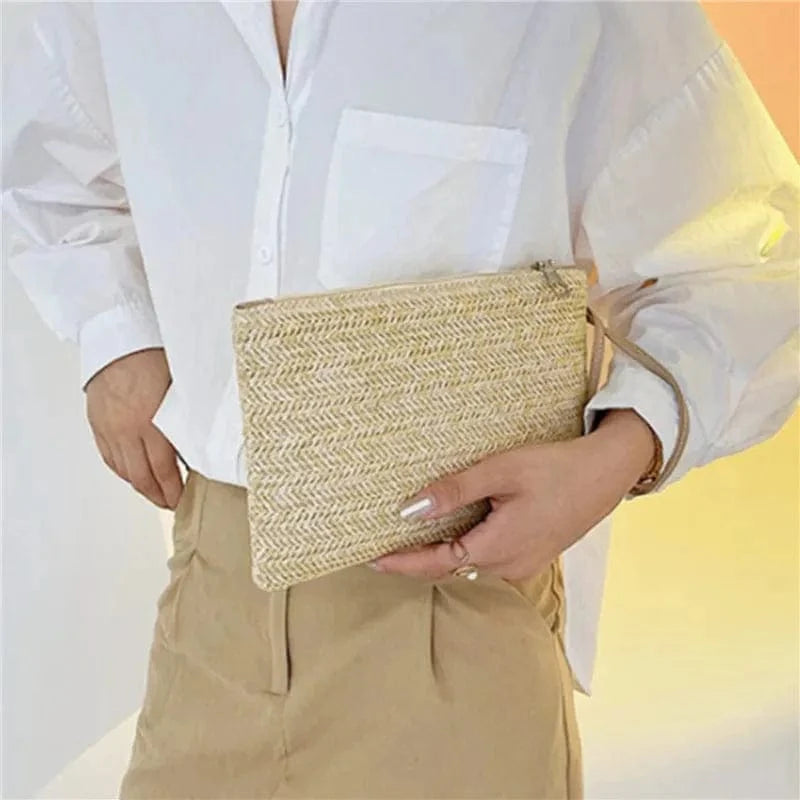 Straw clutch | Mila