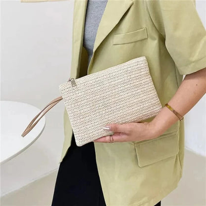 Straw clutch | Mila